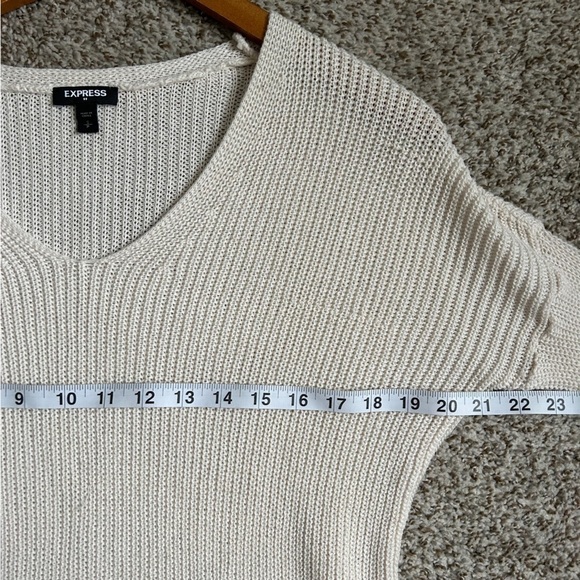 Express Cream V-Neck 3/4 Sleeve Sweater Casual Comfy Small Cotton - Picture 5 of 6